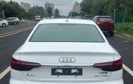 Audi A4, 2022 год, 2 450 000 рублей, 5 фотография
