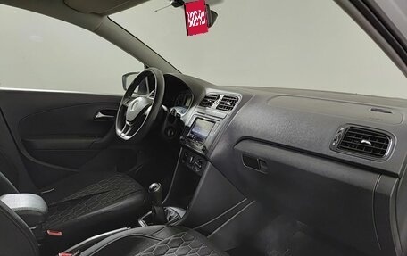 Volkswagen Polo VI (EU Market), 2018 год, 1 250 000 рублей, 13 фотография