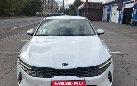 KIA K5, 2020 год, 2 100 000 рублей, 1 фотография
