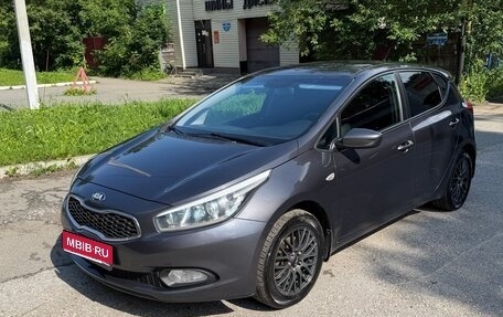 KIA cee'd III, 2013 год, 999 000 рублей, 1 фотография