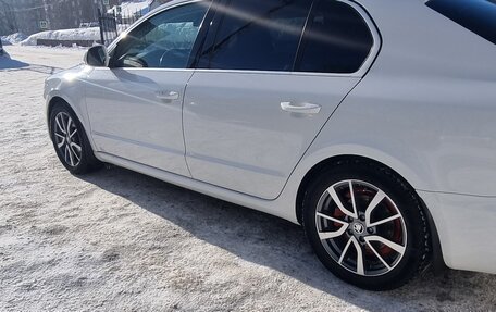 Skoda Superb III рестайлинг, 2012 год, 1 020 000 рублей, 4 фотография
