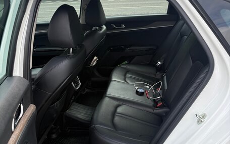 KIA K5, 2020 год, 2 100 000 рублей, 13 фотография