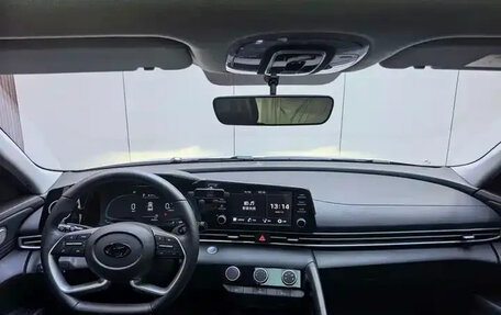 Hyundai Elantra, 2023 год, 1 570 000 рублей, 4 фотография