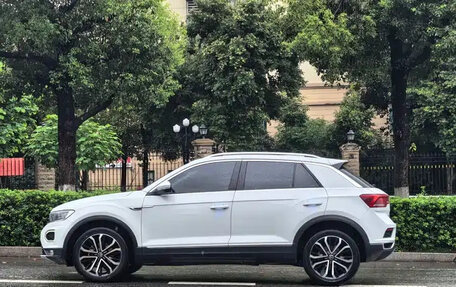 Volkswagen T-Roc I, 2022 год, 1 540 500 рублей, 5 фотография