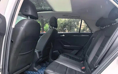 Volkswagen T-Roc I, 2022 год, 1 540 500 рублей, 12 фотография