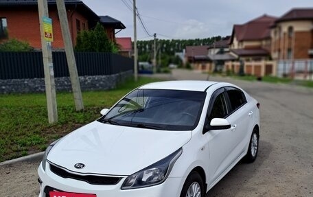 KIA Rio IV, 2019 год, 1 360 000 рублей, 3 фотография