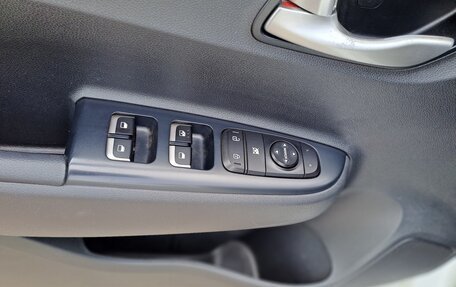 KIA Rio IV, 2019 год, 1 360 000 рублей, 8 фотография
