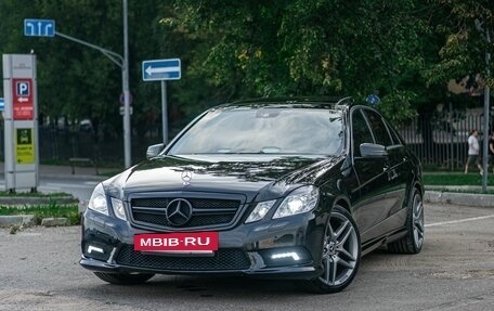 Mercedes-Benz E-Класс, 2011 год, 1 550 000 рублей, 2 фотография