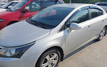 Toyota Avensis III рестайлинг, 2011 год, 1 400 000 рублей, 2 фотография