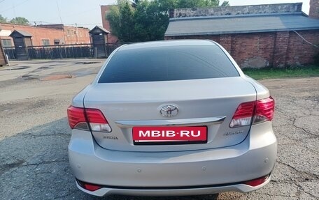 Toyota Avensis III рестайлинг, 2011 год, 1 400 000 рублей, 3 фотография