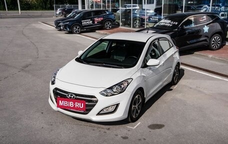 Hyundai i30 II рестайлинг, 2016 год, 1 250 000 рублей, 3 фотография