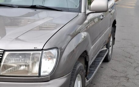 Toyota Land Cruiser 100 рестайлинг 2, 2003 год, 1 450 000 рублей, 2 фотография