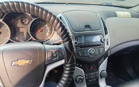 Chevrolet Cruze II, 2013 год, 770 000 рублей, 6 фотография