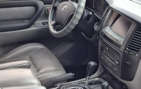 Toyota Land Cruiser 100 рестайлинг 2, 2003 год, 1 450 000 рублей, 6 фотография