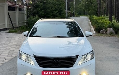 Toyota Camry, 2012 год, 1 400 000 рублей, 2 фотография