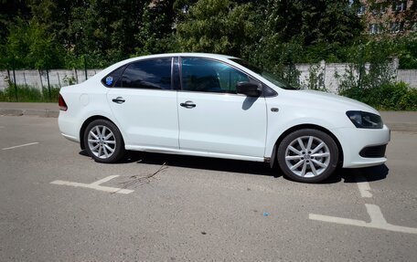 Volkswagen Polo VI (EU Market), 2014 год, 645 000 рублей, 2 фотография