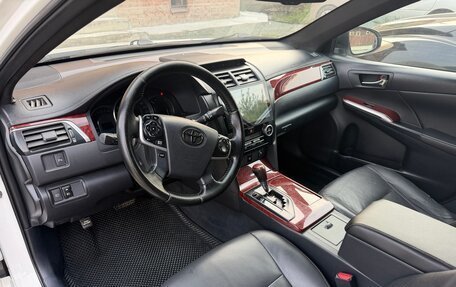 Toyota Camry, 2012 год, 1 400 000 рублей, 8 фотография