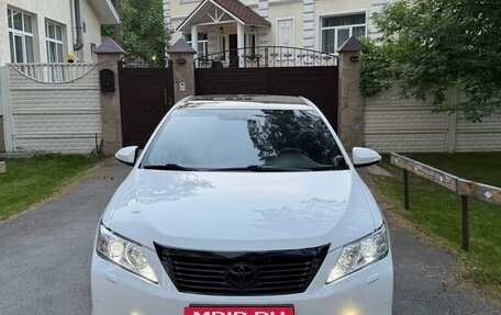 Toyota Camry, 2012 год, 1 400 000 рублей, 6 фотография