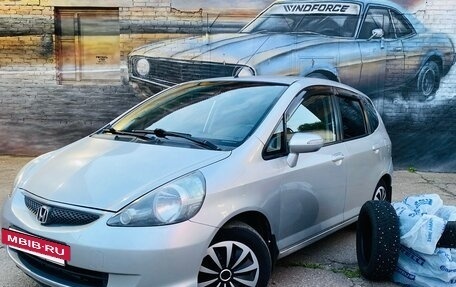 Honda Jazz I рестайлинг, 2007 год, 480 000 рублей, 2 фотография