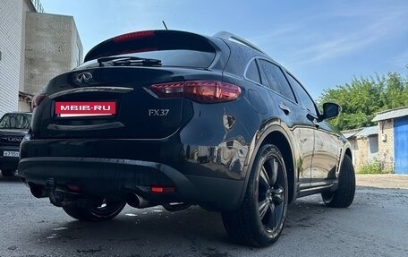 Infiniti FX II, 2011 год, 1 800 000 рублей, 5 фотография