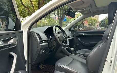 Skoda Karoq I, 2023 год, 1 660 000 рублей, 7 фотография