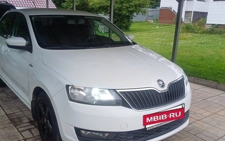Skoda Rapid I, 2018 год, 850 000 рублей, 2 фотография