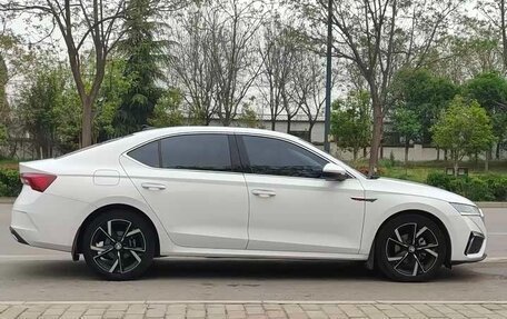 Skoda Octavia IV, 2022 год, 1 900 000 рублей, 3 фотография