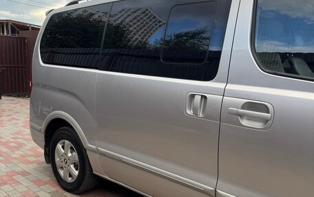 Hyundai Grand Starex Grand Starex I рестайлинг 2, 2009 год, 1 500 000 рублей, 4 фотография