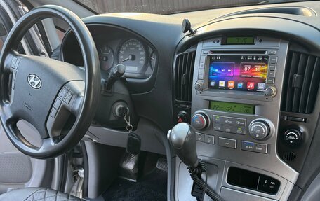 Hyundai Grand Starex Grand Starex I рестайлинг 2, 2009 год, 1 500 000 рублей, 22 фотография