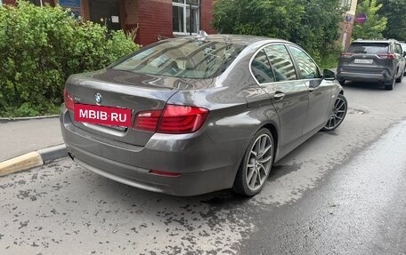 BMW 5 серия, 2013 год, 1 900 000 рублей, 4 фотография