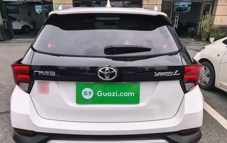 Toyota Yaris XP150 рестайлинг, 2022 год, 1 030 000 рублей, 8 фотография
