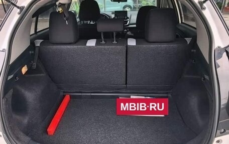 Toyota Yaris XP150 рестайлинг, 2022 год, 1 030 000 рублей, 19 фотография