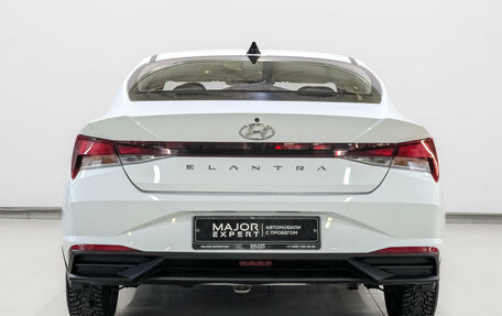 Hyundai Elantra, 2021 год, 1 950 000 рублей, 6 фотография