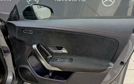 Mercedes-Benz CLA, 2019 год, 2 650 000 рублей, 23 фотография