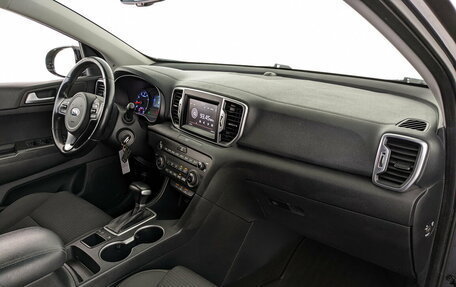 KIA Sportage IV рестайлинг, 2018 год, 1 995 000 рублей, 11 фотография