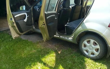 Renault Sandero I, 2010 год, 700 000 рублей, 5 фотография