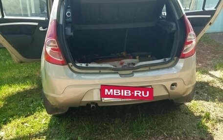 Renault Sandero I, 2010 год, 700 000 рублей, 4 фотография