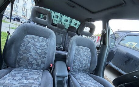 Toyota Avensis III рестайлинг, 1999 год, 350 000 рублей, 9 фотография