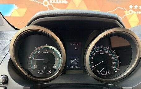 Toyota Land Cruiser Prado 150 рестайлинг 2, 2011 год, 2 700 000 рублей, 18 фотография