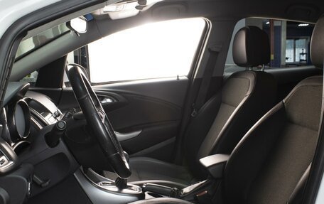 Opel Astra J, 2011 год, 710 000 рублей, 9 фотография