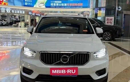 Volvo XC40 I, 2022 год, 1 980 006 рублей, 2 фотография