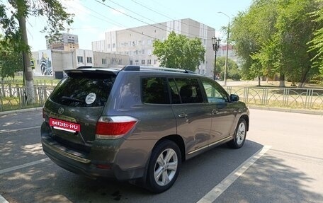 Toyota Highlander III, 2011 год, 2 000 050 рублей, 3 фотография