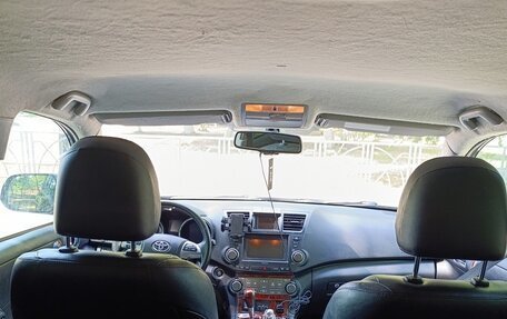 Toyota Highlander III, 2011 год, 2 000 050 рублей, 6 фотография