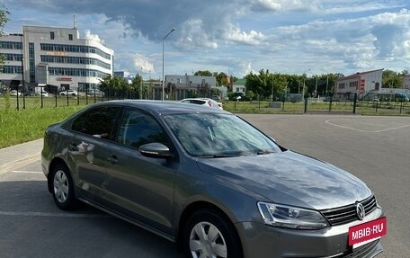 Volkswagen Jetta VI, 2014 год, 1 000 000 рублей, 14 фотография