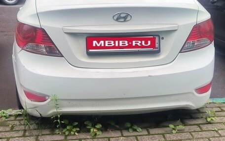 Hyundai Solaris II рестайлинг, 2012 год, 630 000 рублей, 2 фотография