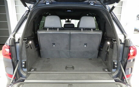 BMW X7, 2021 год, 9 490 000 рублей, 38 фотография