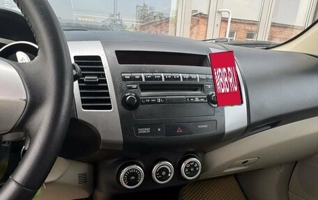 Mitsubishi Outlander III рестайлинг 3, 2008 год, 1 020 000 рублей, 15 фотография