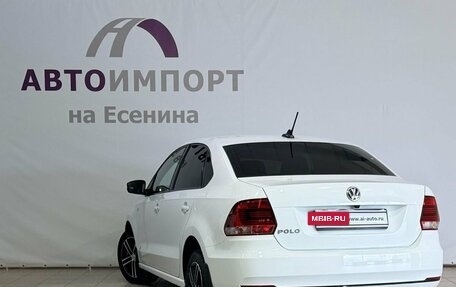 Volkswagen Polo VI (EU Market), 2017 год, 950 000 рублей, 4 фотография