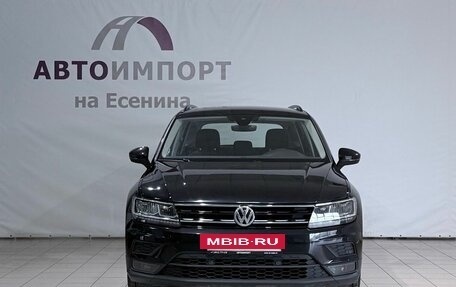 Volkswagen Tiguan II, 2020 год, 2 970 000 рублей, 2 фотография