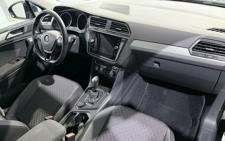 Volkswagen Tiguan II, 2020 год, 2 970 000 рублей, 17 фотография